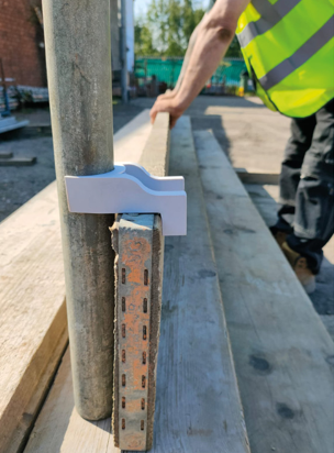 Lightweight Toe-Board Clip